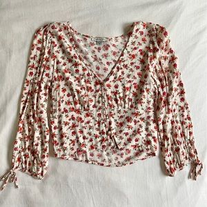 American Eagle Floral Button Top